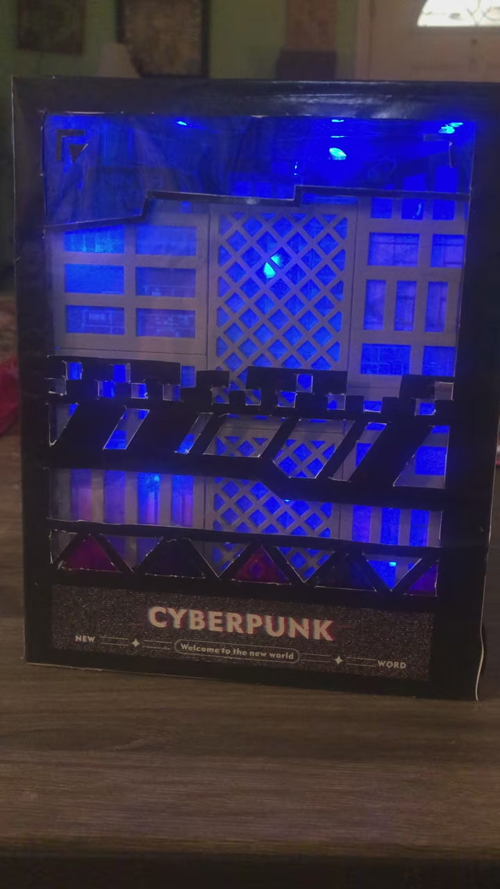 Kit coin lecture ville cyberpunk – Miniature DIY de rue futuriste à insérer dans une étagère avec lumières LED